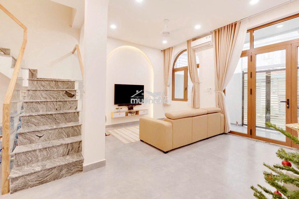 Chính chủ cần cho thuê nhà 3 tầng dtsd 240m2 full nội thất cao cấp - 3