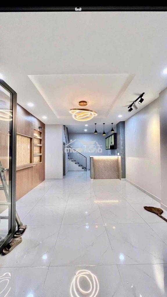 2 phòng hẻm xe tải lò gốm