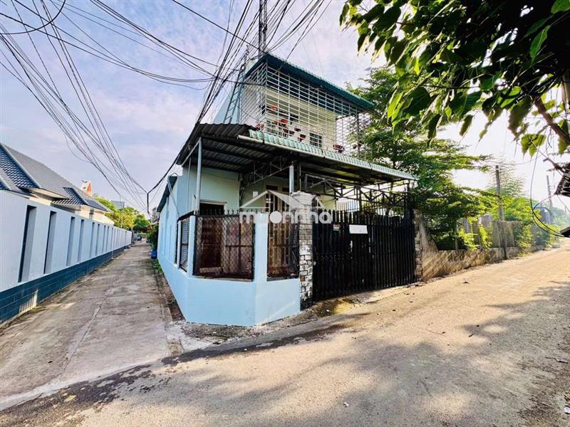 Chủ ngộp cần bán nhà rẻ như giá đất
