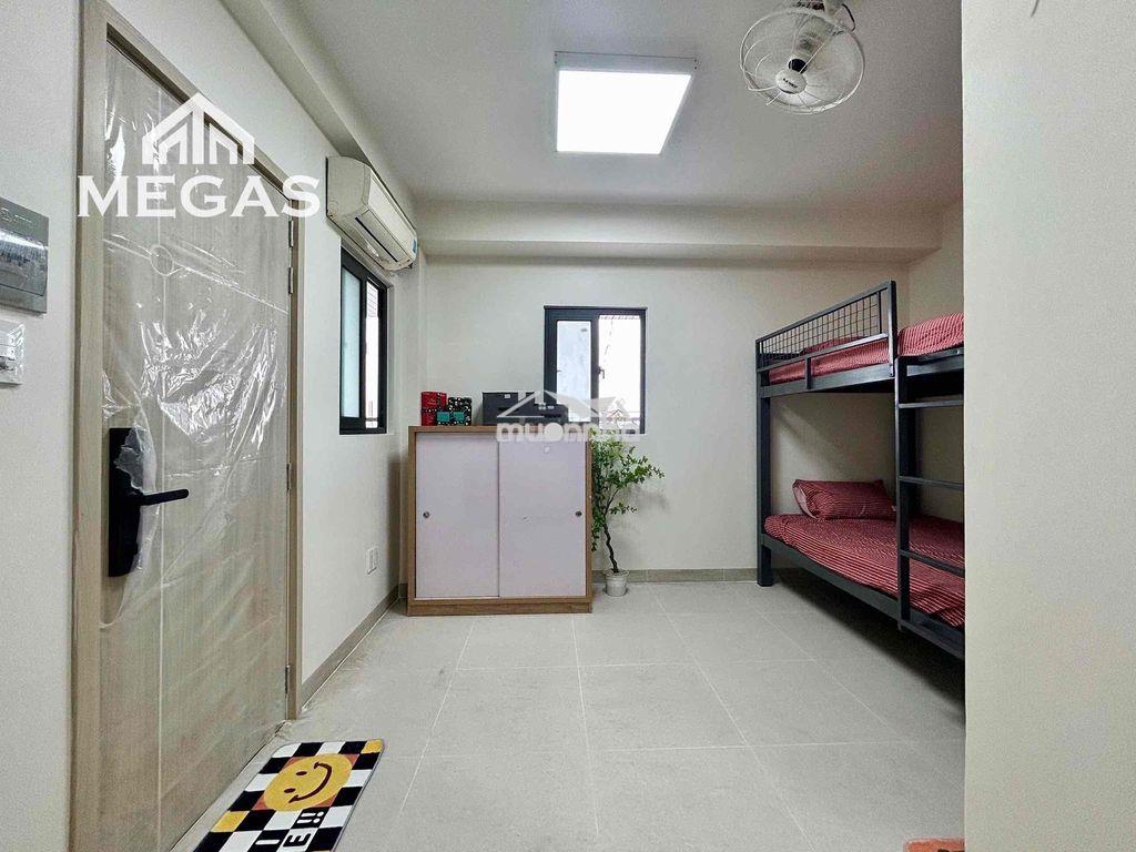 Cho thuê căn hộ mới 100% - full nội thất mới 100% - ở 4 người 4 xe - 3