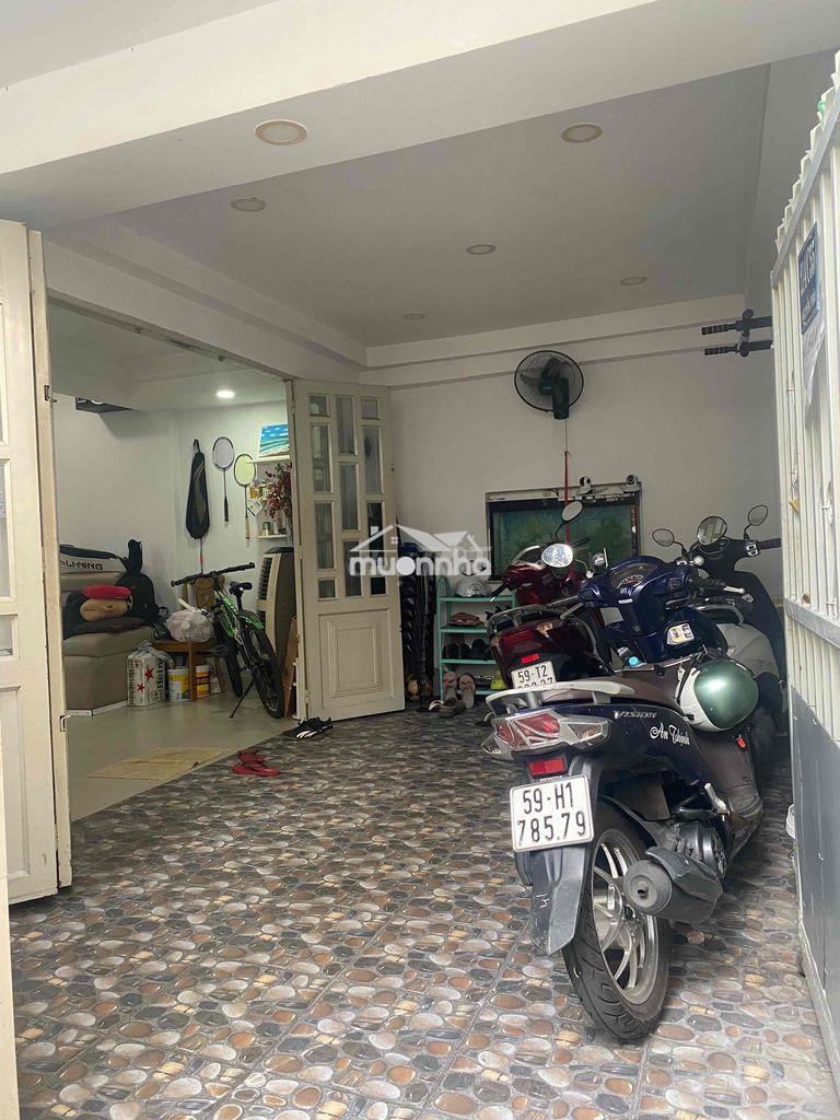 Nhà ngay trung tâm quận 1 giá rẻ - 2