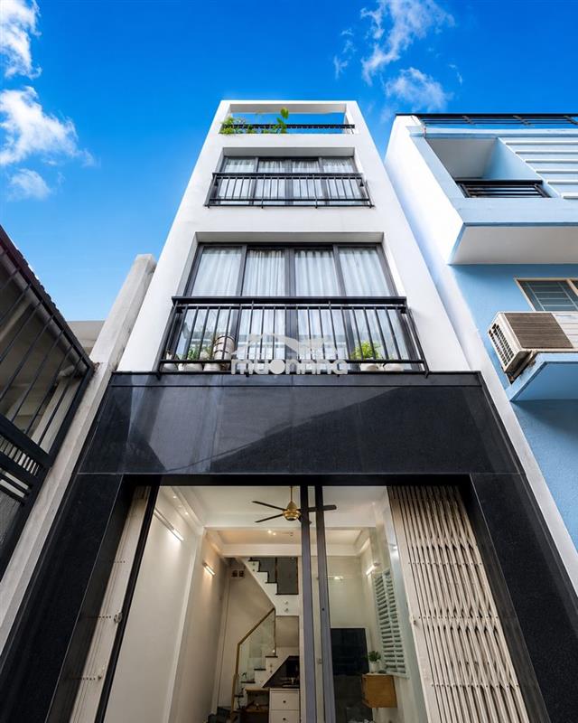 Chủ ngộp - đề thám quận 1 - 4 tầng hoàn công - 31m2 cn đủ.
