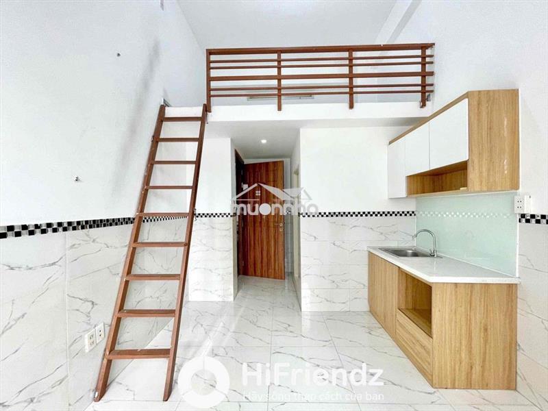 Gác cao 2m ban công kế cầu chữ y cách sư phạm 5p thang máy ở 3-4 người