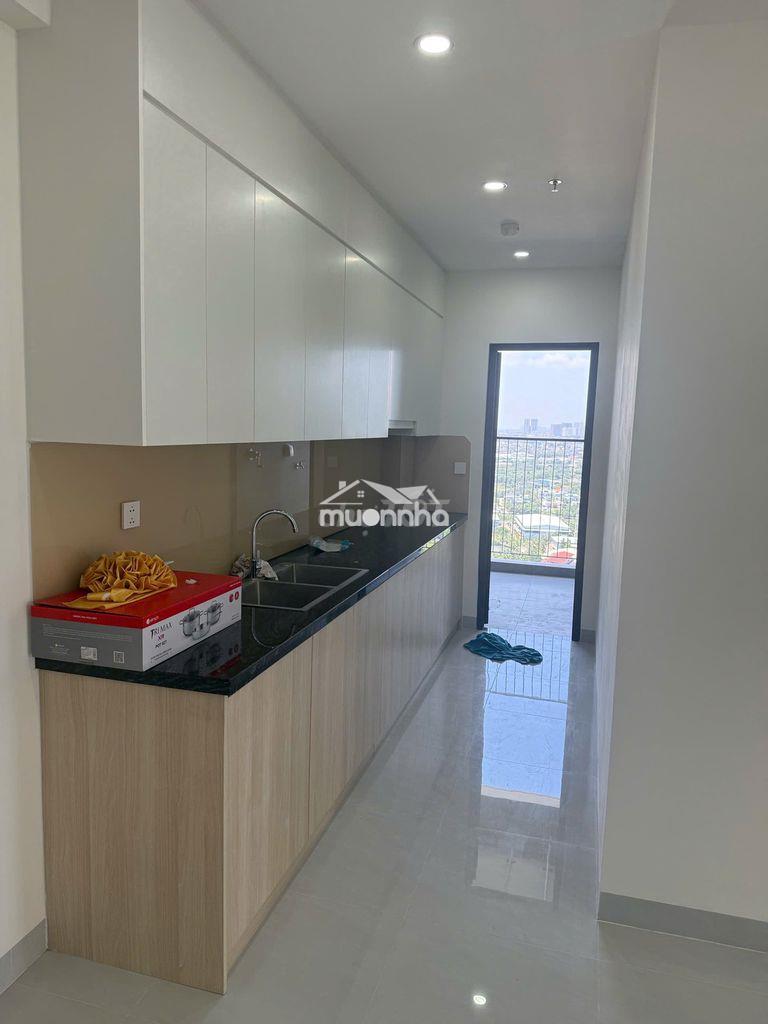 Cho thuê căn hộ 2pn đã lắp 2 máy lạnh view sông, ban công rộng
