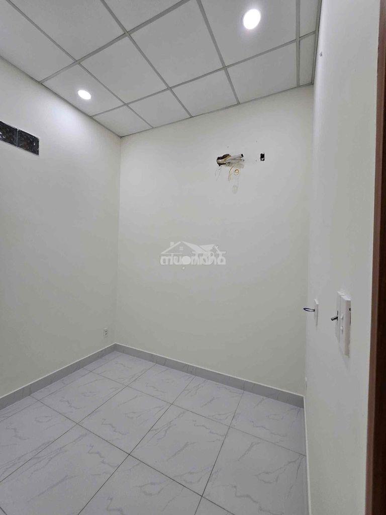 Cho thuê nhà 64m2 2pn2wc sân đậu xe hơi 4c đường 32 gần pvđ - 4