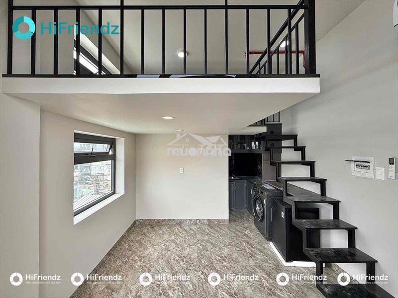 Cho thuê phòng duplex ban công ngay trường đại học uth, hutech , ftu