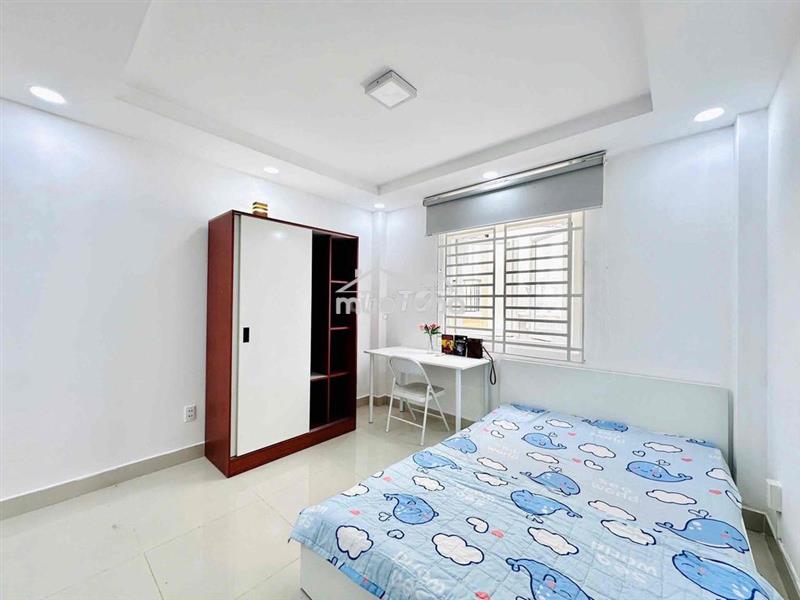 Phòng có cửa sổ nằm phía sau vincom nam long (hõ trợ 500k tháng đầu)