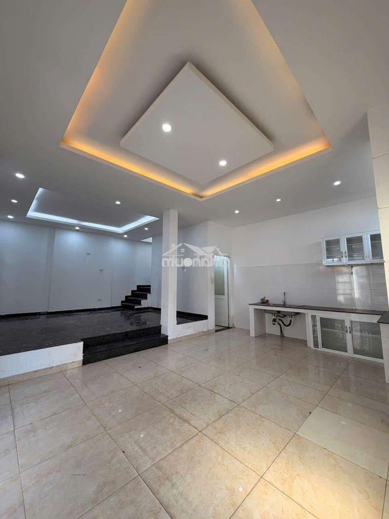 Nhà 3 tầng hẻm xe hơi chữ đồng tử, f7.l tân bình,  dt 9,2x7.