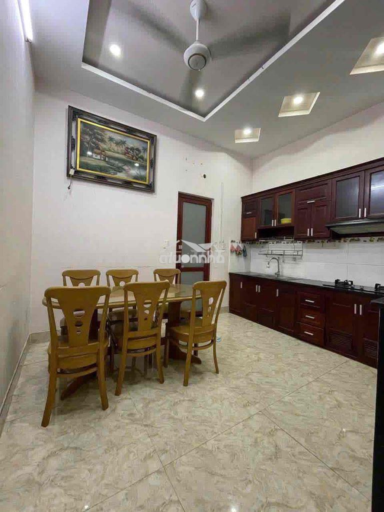 Cho thuê nhà hẻm nvq. cây sộp. 4,5 x 17. 1 lầu. 3pn. 2wc. giá 7tr - 3