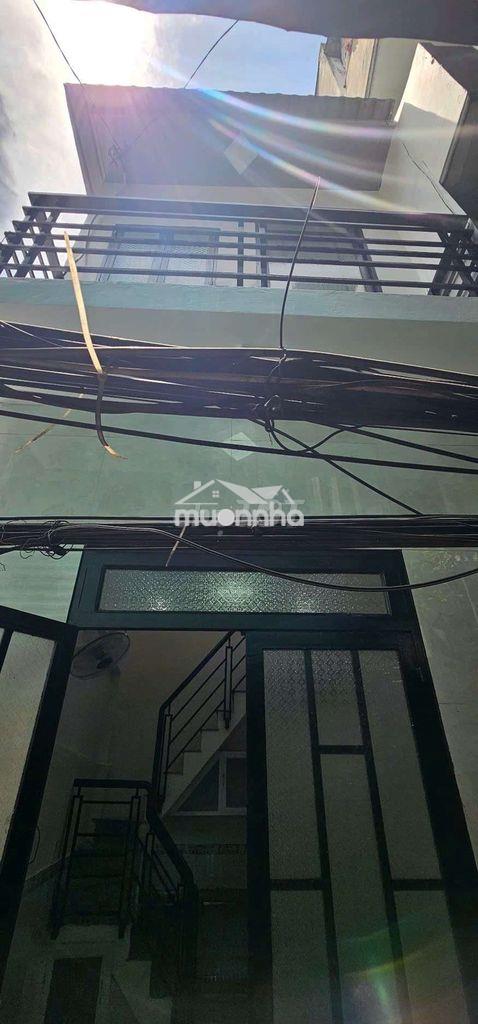 Chỉ 1 tỷ 820 có nhà ngay vòng xoay lê đại hành q11