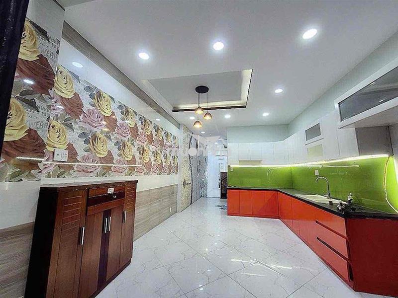 Nhà [ 4 x18 ] 3 lầu ( 5pn,5wc) khu lê văn quới ,binh tân