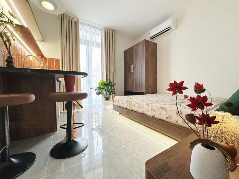 Thuê ngay căn hộ ban công thiết kế hiện đại - ban công view chill ngay sát q1 an ninh cao - 3