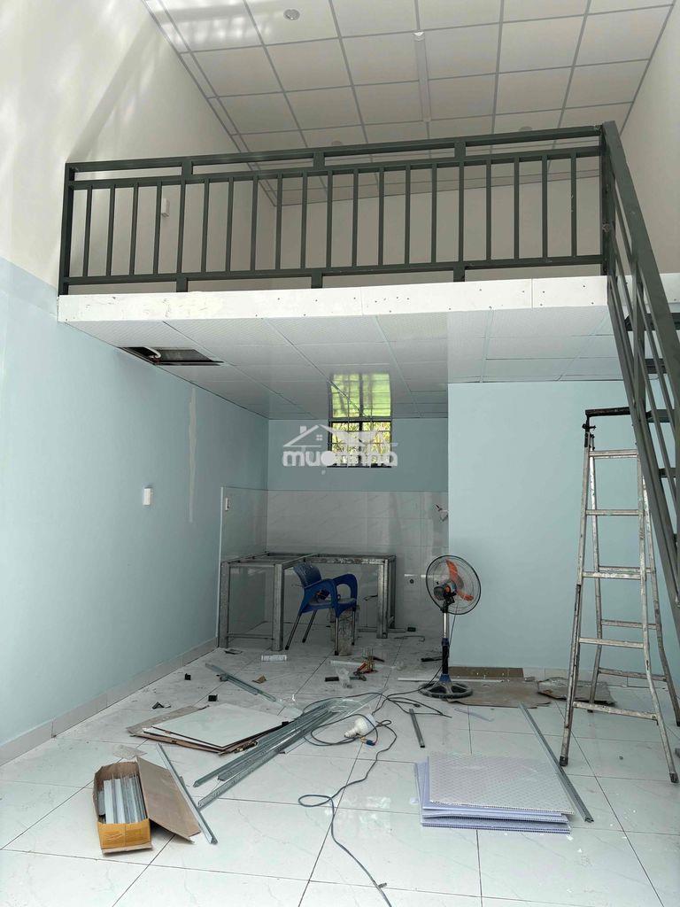 Nhà bán giá 650tr còn thương lượng gần trường hc lvl - 2
