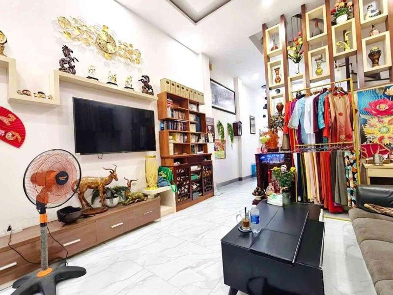 Gần đầm sen - khu phân lô tô hiệu - tân phú - dt: 4*15m - 11 tỷ 2 - Ảnh 3