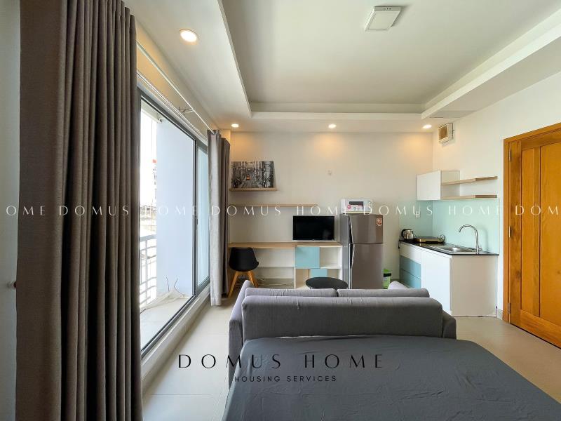 Cho thuê căn hộ mi full nội thất ban công ngay phan xích long - Ảnh 3