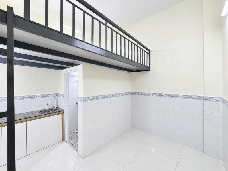 Phòng trọ có gác, thang máy có máy lạnh gần đh công thương