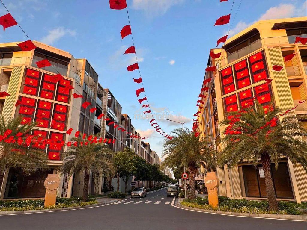 Bán gấp căn 2pn giá rẽ nhất trong giỏ hàng hiện tại, view hồ bơi - 2