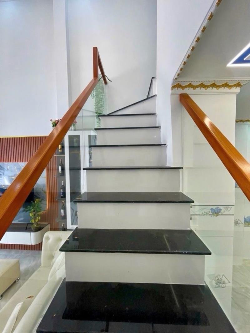 2tỷ9 bình tân 2 tầng 42m2 xe hơi quay đầu vivu ngay hương lộ 2 giáp tân phú - Ảnh 2