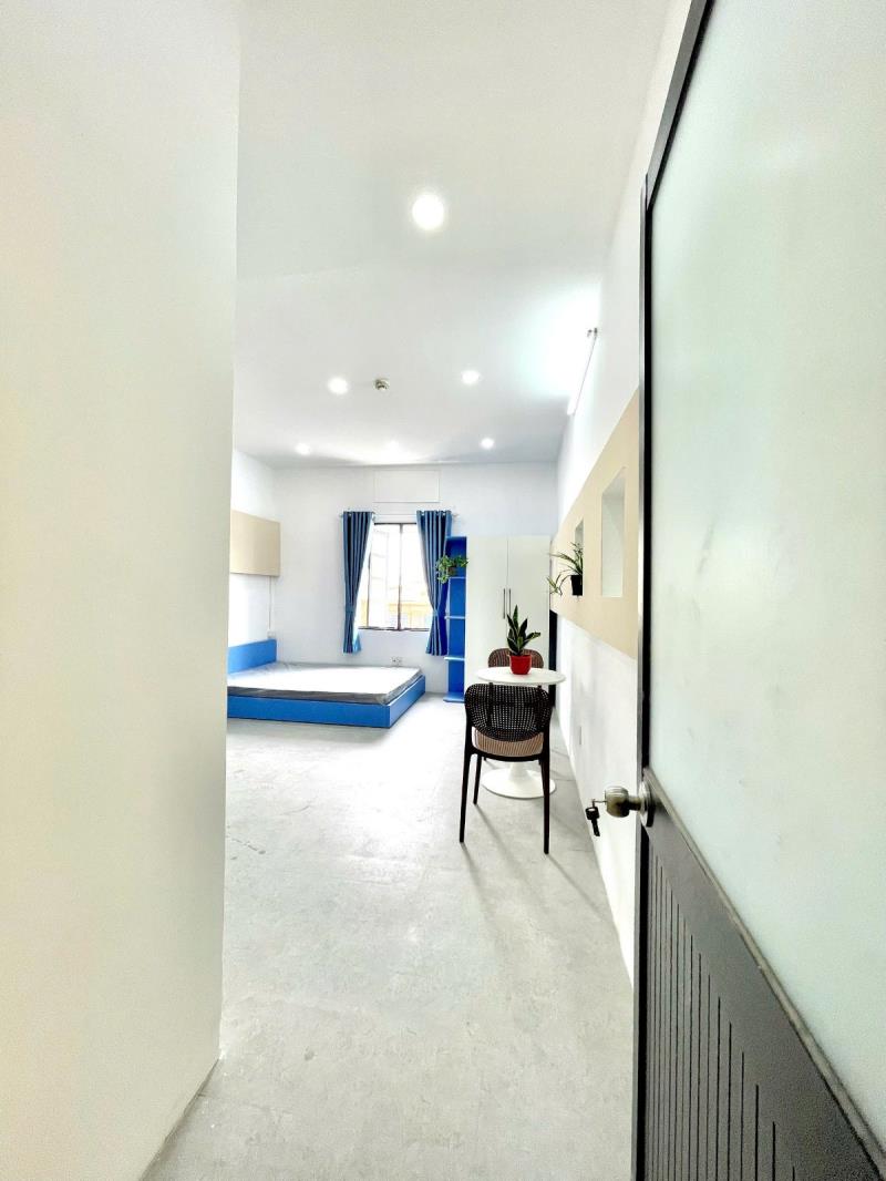 Căn hộ studio mới, dt 35m2, full nội thất có cửa sổ trời, gần nhà ga t3, etown cộng hòa - hoàng hoa thám