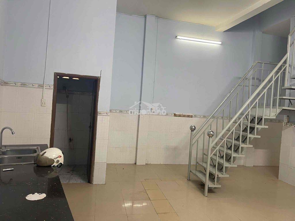 Nhà 4 phòng ngủ 80m2 lò lu, q.9 - Ảnh 4