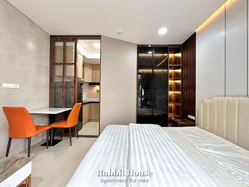 Cho thuê căn hộ ban công full nội thất hiện đại ngay ngã tư hàng xanh tiện đi quận 1 - Ảnh 3