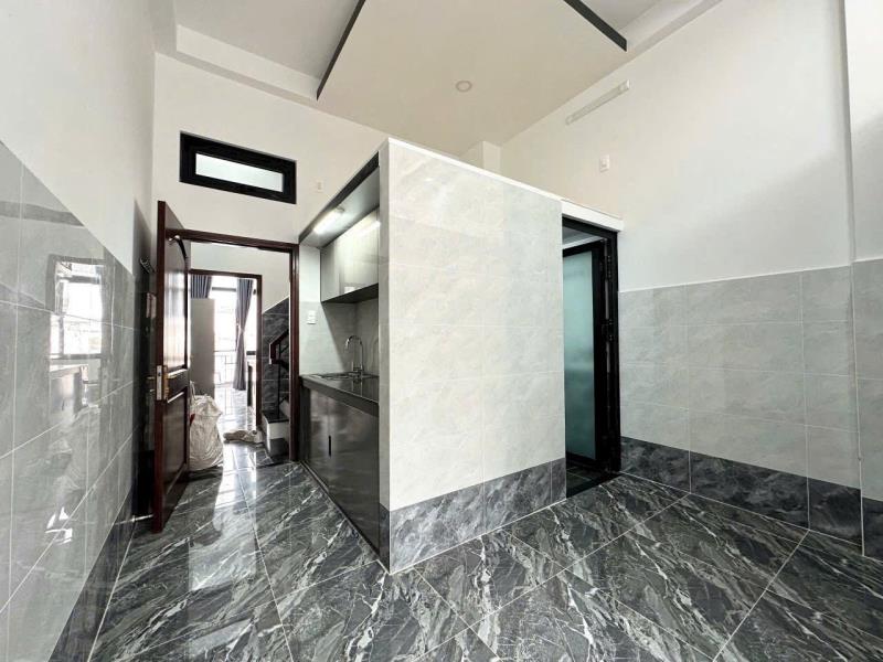Studio xa bếp ban công lớn | khu vực phú nhuận
