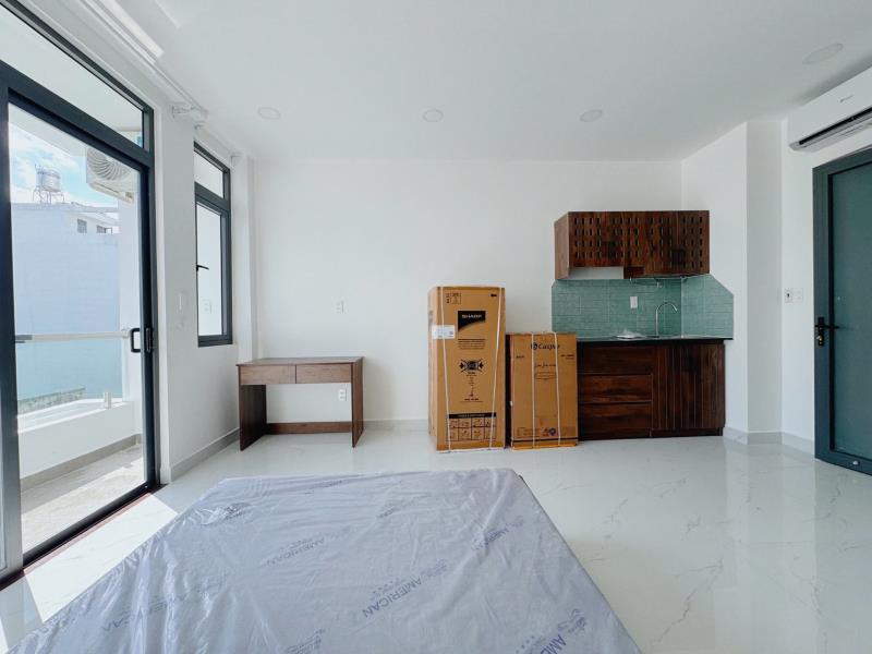 Cho thuê căn hộ ban công 38m2 full nội thất tone gỗ ngay nơ trang long gần chợ bà chiểu giáp quận 1,3 khu an ninh tốt  - Ảnh 4