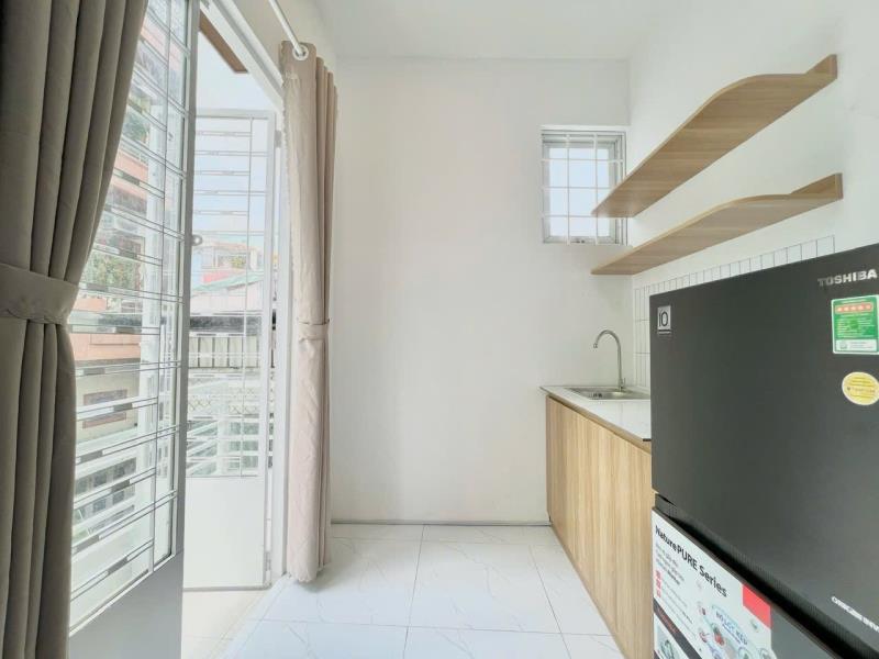 Trống sẵn căn hộ 38m2 ban công rộng thoáng ngay lê quang định gần chợ bà chiểu giáp quận 1,3 khu an ninh , hẻm ô tô - Ảnh 3