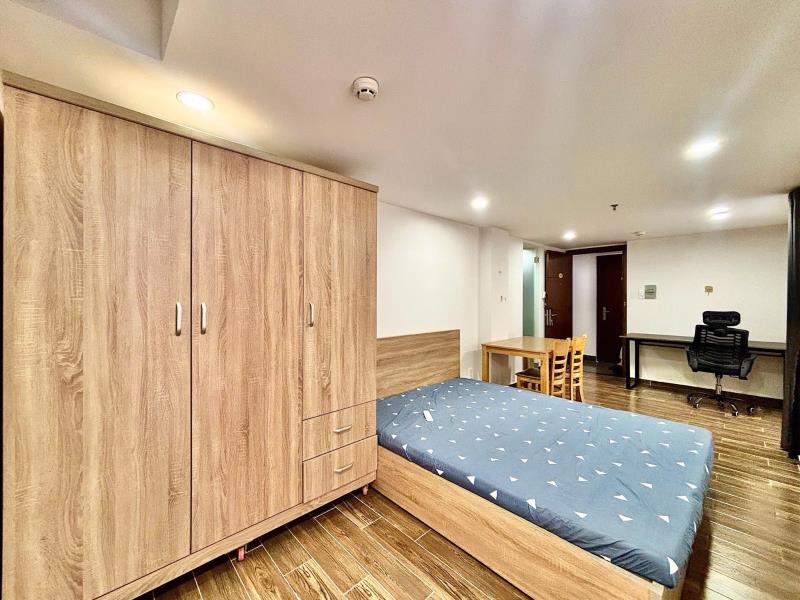 Căn hộ cửa sổ thoáng, rộng rãi, tách bếp , ung văn khiêm bình thạnh gần quận 1  