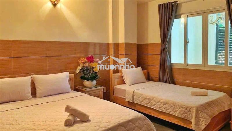 Khách sạn 29 phòng - pccc , thang máy đầy đủ