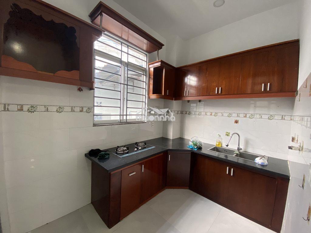 Cho thuê nguyên tầng trệt rộng rãi - 4