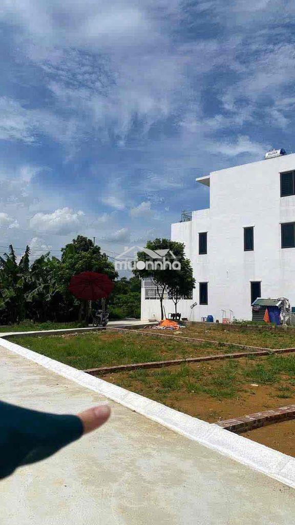 Nợ nh cần bán gấp lô đất  hoà lạc ngay gần đh fpt chưa tới 2tỷ