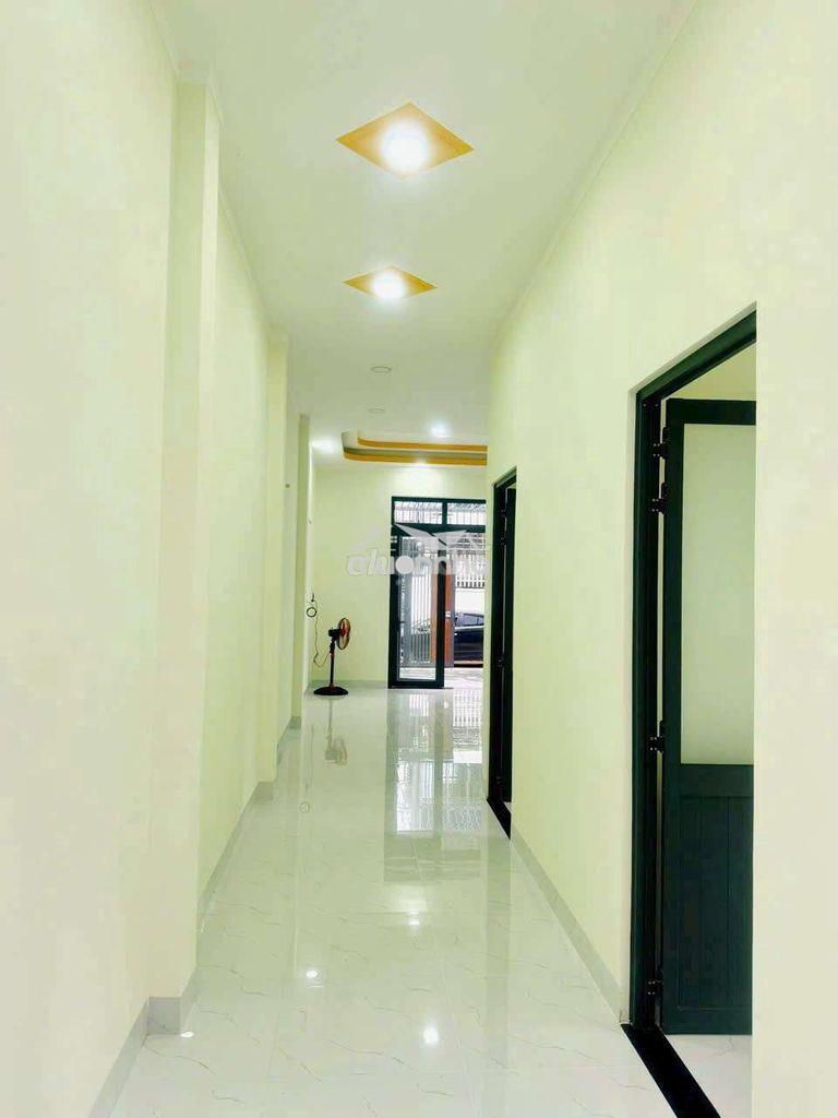 Nhà 2 phòng ngủ sân ô tô mới 100% - Ảnh 4