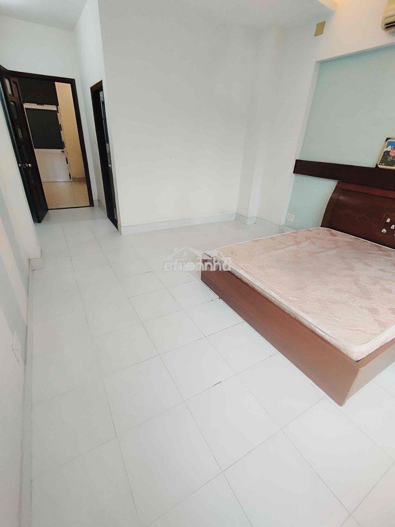 Phòng máy lạnh 40m2 bếp tách phòng ngủ. kdc bình hưng gần bến xe q8 - Ảnh 2