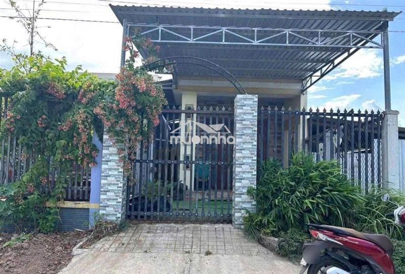 Chủ ngộp bán nhanh căn nhà ngay tân phú trung củ chi 690tr sổ riêng