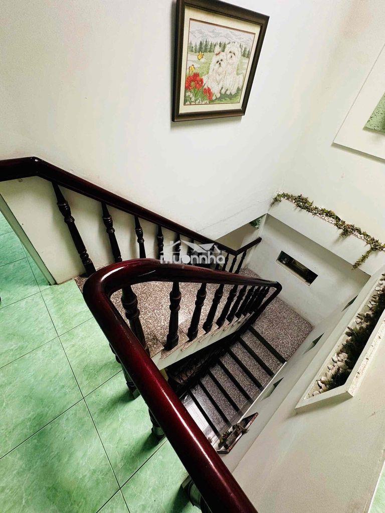 Hiếm p11 - sát trường nguyễn du - 4.2x16m - trệt lầu - 3pn - 4.99 tỷ - Ảnh 2