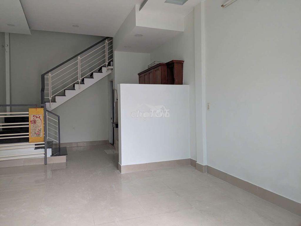Chính chủ cho thuê nhà gần ngã tư tạ quang. bửu và ql 50  - 2
