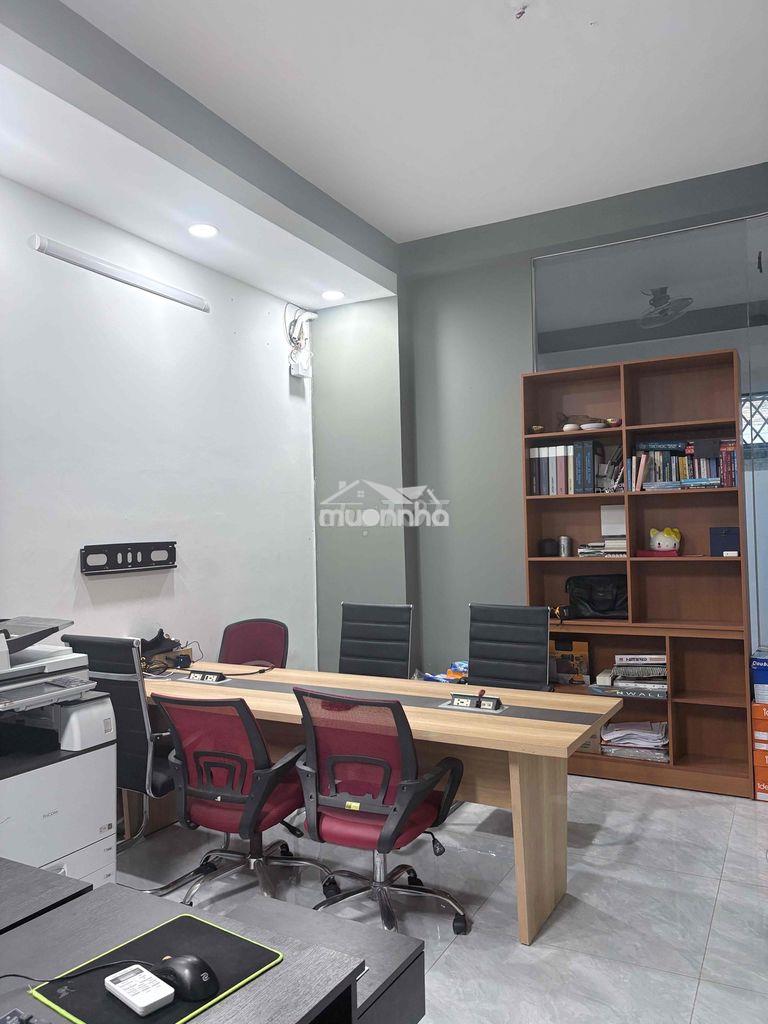 Cho thuê văn phòng làm việc - đầy đủ nội thất