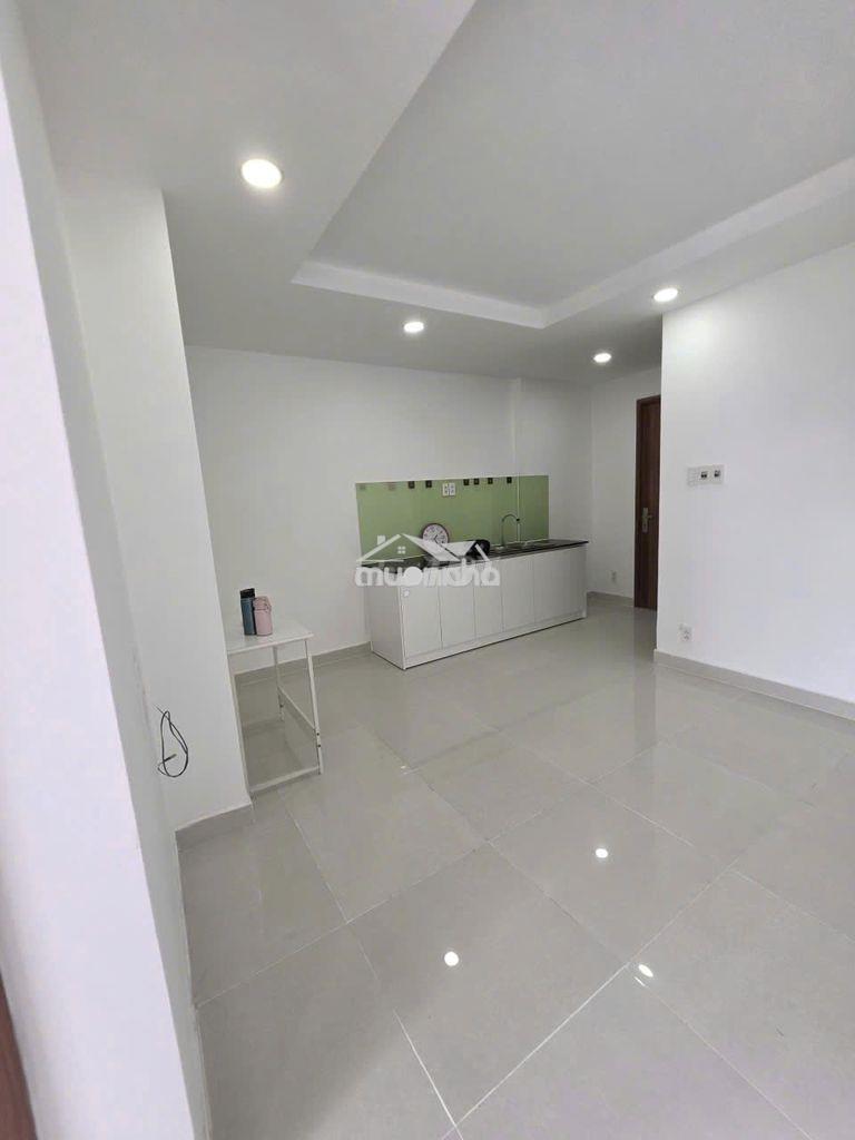 Cho thuê căn hộ samsora 34m2,1pn,1wc giá thuê 4tr/tháng, nt cơ bản