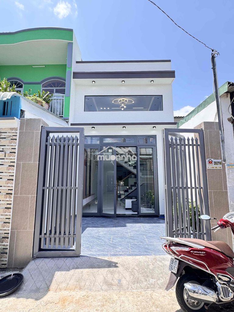Bán nhà 4m x 19m đúc lửng 3 pn đường 5m