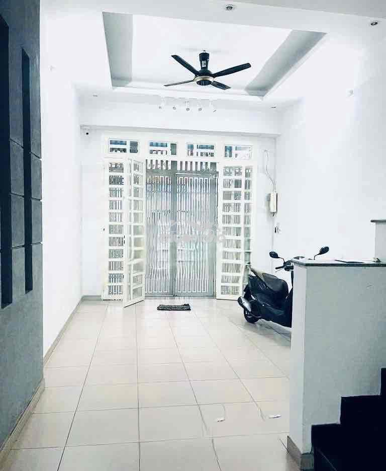 Nhà đẹp, 1 trệt 1 lầu + 1 lửng & sân thượng 🍃🍃 2p. ngủ 2m. lạnh ok - 2