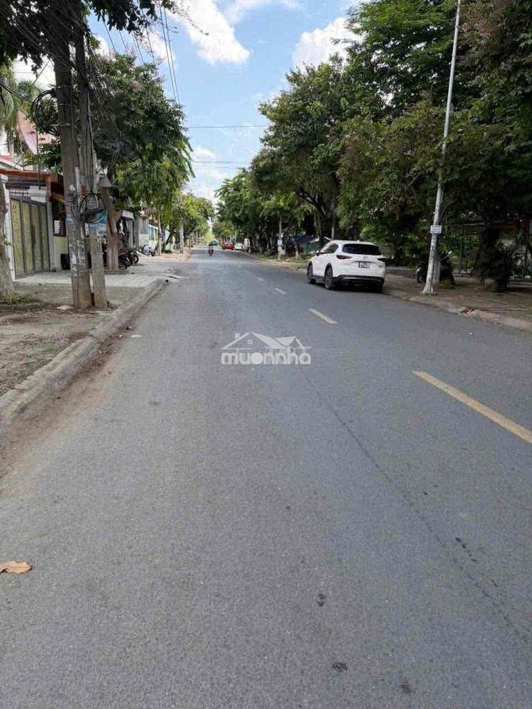 Bán gấp lô đất sát đường nguyễn thị tồn