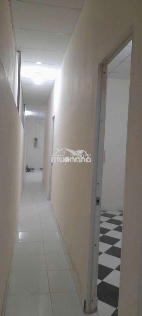 Nhà nguyên căn hẻm xe hơi đường tân hương - Ảnh 4