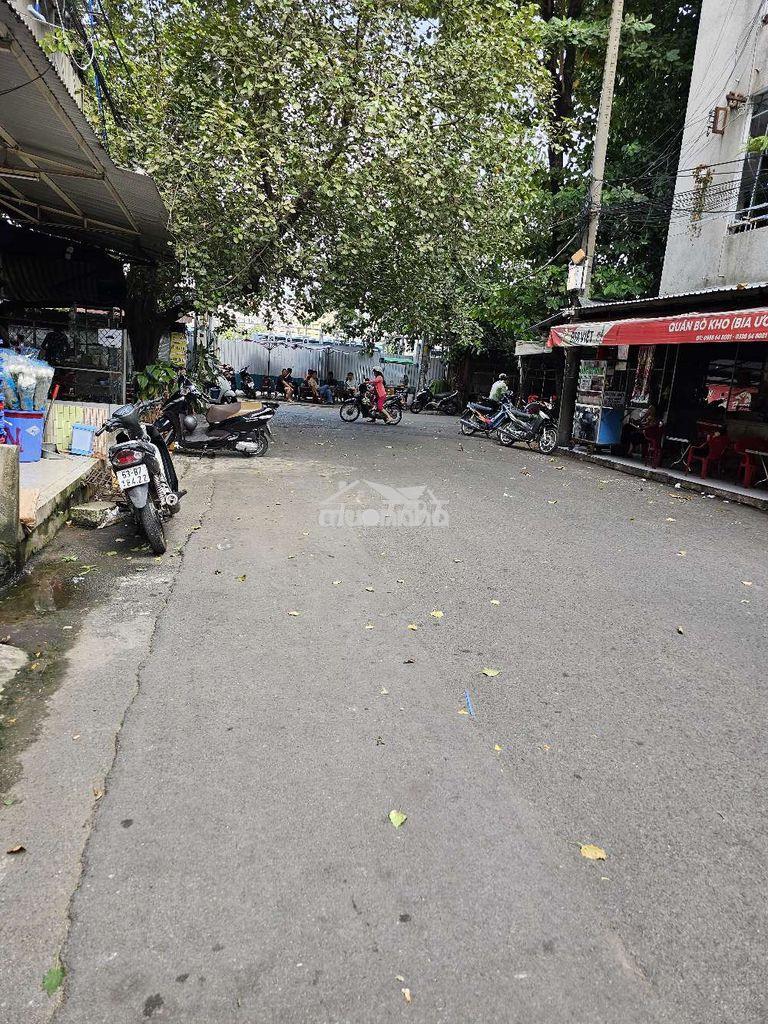 Căn hộ 41m2-lô góc-lầu 3thang bộ -cc lạc long quân p5q11 - 2