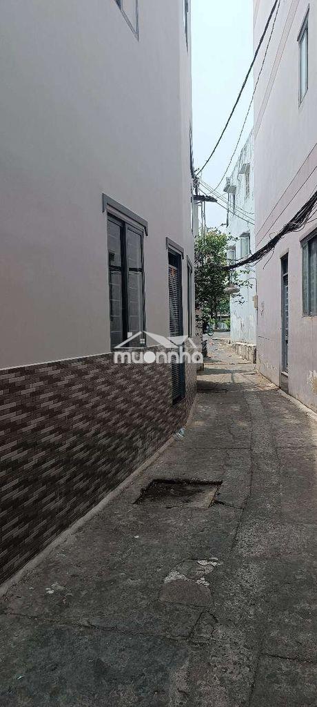 Nhà quận 1 vị trí cực đẹp, giảm sâu giá sốc