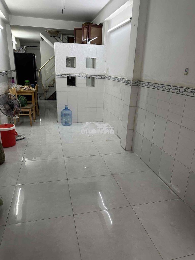 Chính chủ cho thuê hxh 463b cách mạng tháng tám