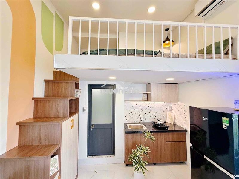 Cho thuê căn hộ duplex ban công, full nt, thang máy