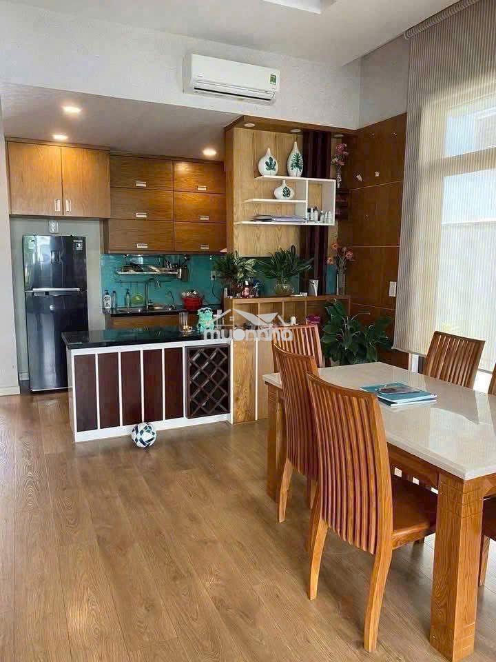 Biệt thự cao cấp midori park, 1 trệt 2 lầu ngay trung tâm tp mới