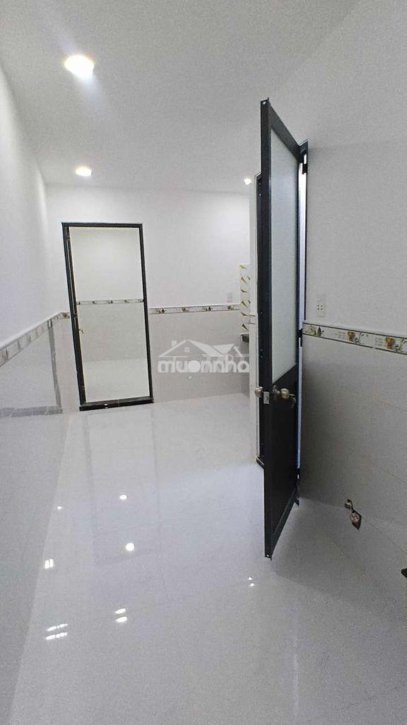 Gần bến xe q.8, 3,2m x 17, 1lửng, 4pn, chỉ hơn 1 tỏi - 2