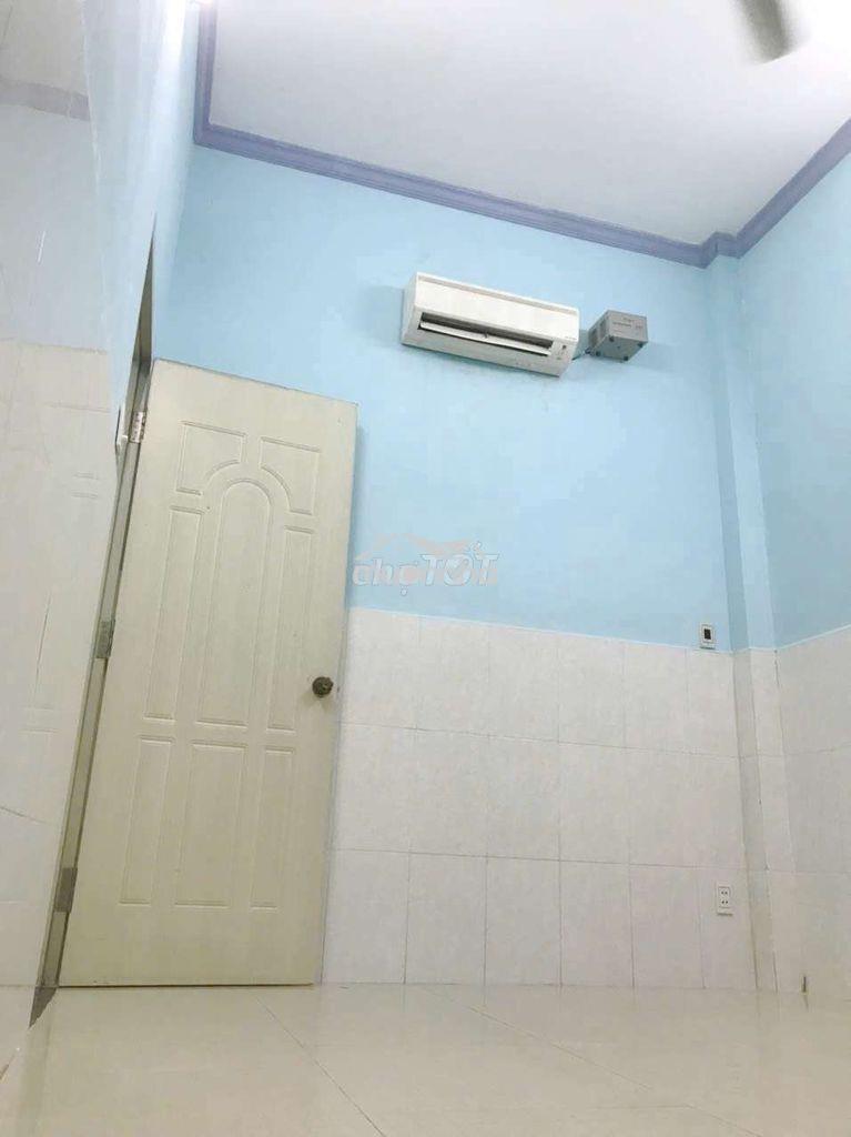 Nhà 3 phòng full nội thất cơ bản - Ảnh 2